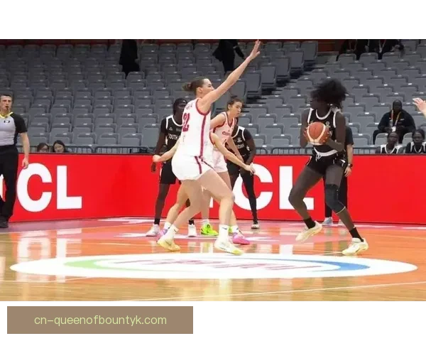 罗切文德女篮逆袭战胜里昂女篮以70比66锁定胜利